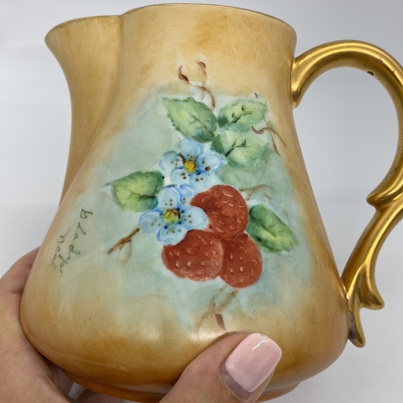 Vintage Signed fine porcelain pitcher - Picture 3 of 13